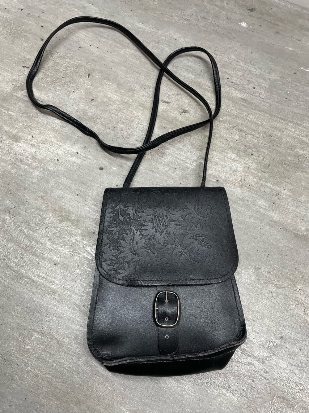 Unbranded Crossbody Bag Womens Small Black Good Vintage Embossed Leather Floral